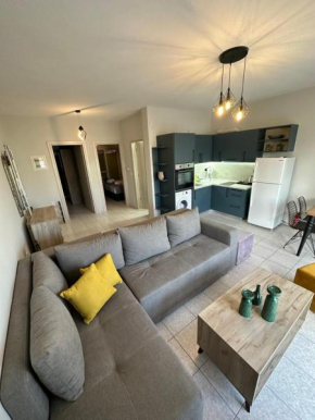 MosHouse Apartment ! 2 Bedrooms Apartment!!